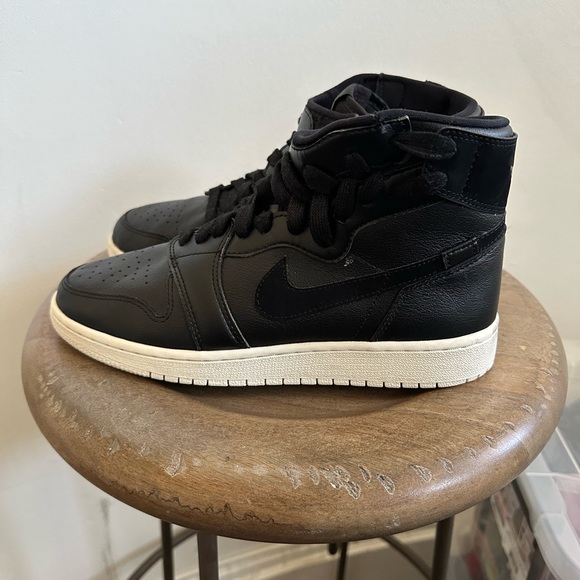 Jordan ☝🏾 - Picture 3 of 5